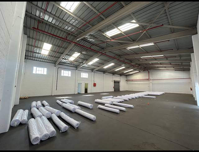 423M² BUILDING TO LET IN MAITLAND